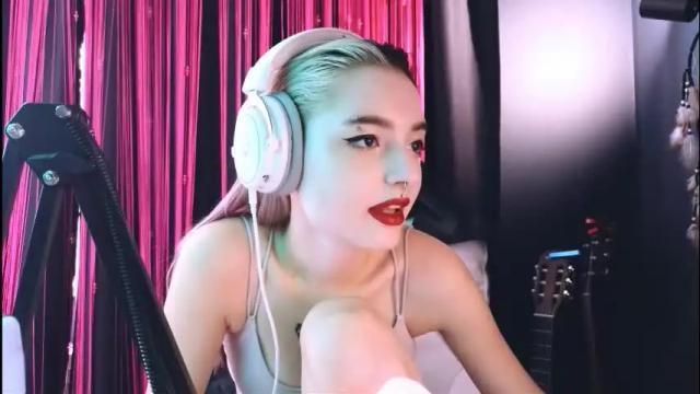 Image 10 of avi_nile Stream on Chaturbate on 4 months ago