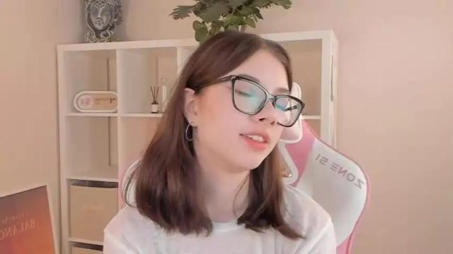 Image 3 of aviannafranklin Stream on Chaturbate on 19 months ago