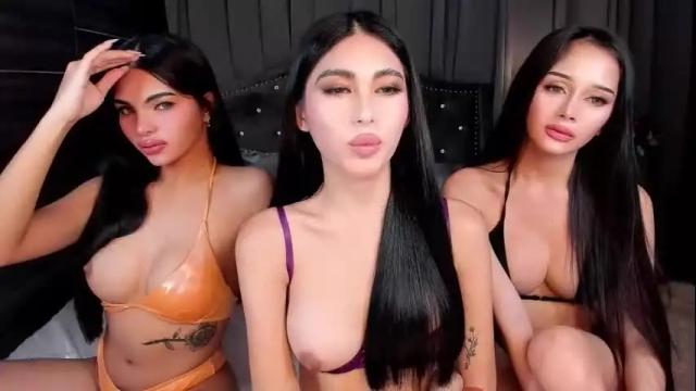 Image 12 of avimiller Stream on Chaturbate on 4 days ago