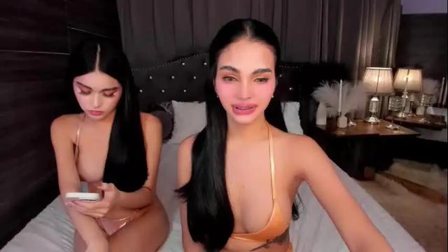 Image 2 of avimiller Stream on Chaturbate on 18 days ago