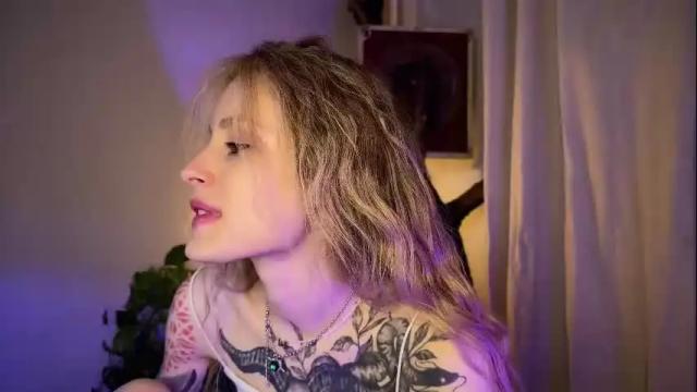 Image 10 of aviva_faith Stream on Chaturbate on 2 months ago
