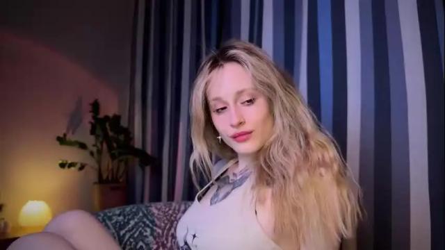 Image 11 of aviva_faith Stream on Chaturbate on 1 month ago