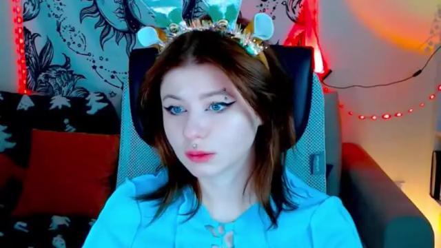 Image 3 of avixoxo Stream on Chaturbate on 16 months ago
