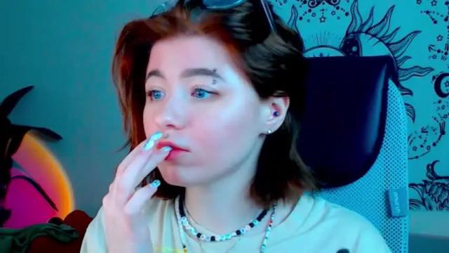 Image 11 of avixoxo Stream on Chaturbate on 15 months ago