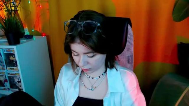 Image 11 of avixoxo Stream on Chaturbate on 15 months ago