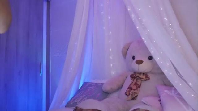 Image 2 of avril_ferrer Stream on Chaturbate on 20 months ago
