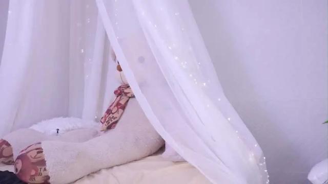 Image 8 of avril_ferrer Stream on Chaturbate on 20 months ago