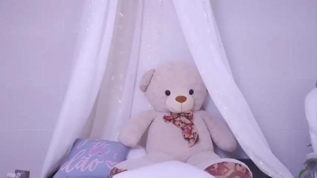 Image 8 of avril_ferrer Stream on Chaturbate on 19 months ago
