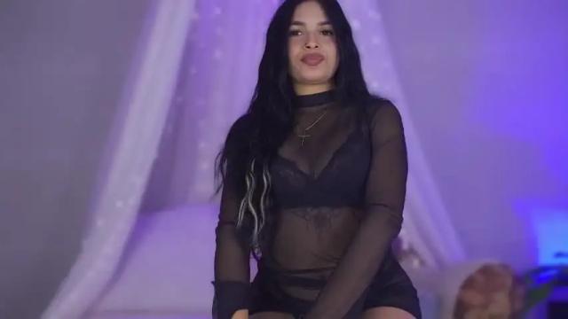 Image 8 of avril_ferrer Stream on Chaturbate on 19 months ago
