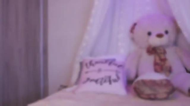 Image 4 of avril_ferrer Stream on Chaturbate on 26 months ago