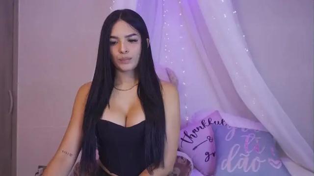 Image 2 of avril_ferrer Stream on Chaturbate on 18 months ago