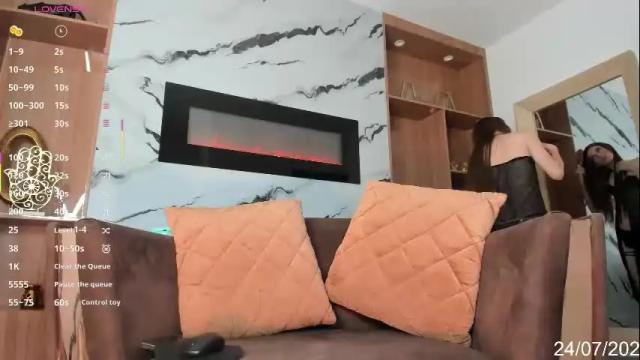 Image 3 of avril_naughty Stream on Chaturbate on 1 day ago