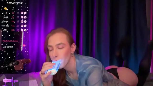 Image 3 of avril_pearly_ Stream on Chaturbate on 1 month ago