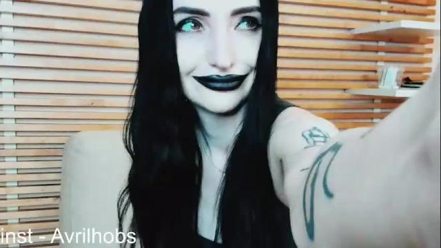 Image 7 of avrilhobs Stream on Chaturbate on 6 days ago