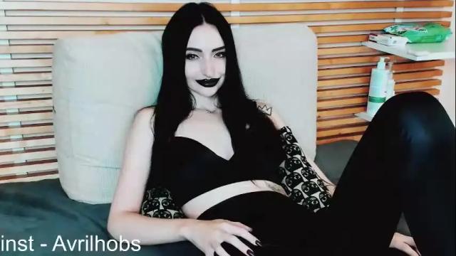 Image 10 of avrilhobs Stream on Chaturbate on 3 months ago