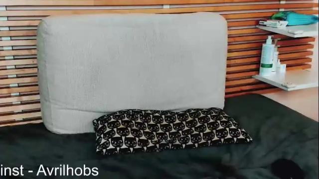 Image 10 of avrilhobs Stream on Chaturbate on 3 months ago