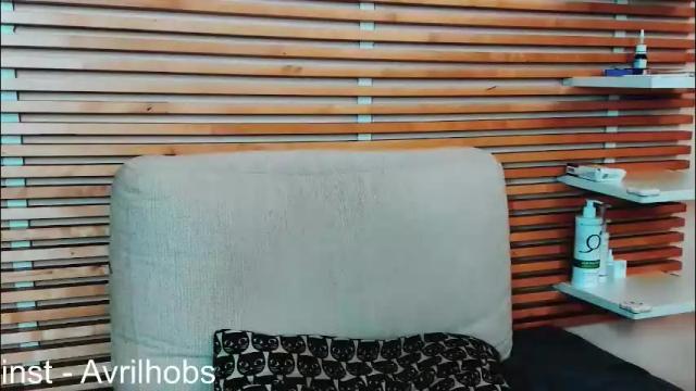 Image 2 of avrilhobs Stream on Chaturbate on 3 months ago