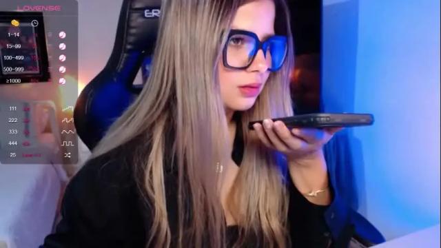 Image 10 of avrill_morgan Stream on Chaturbate on 1 month ago