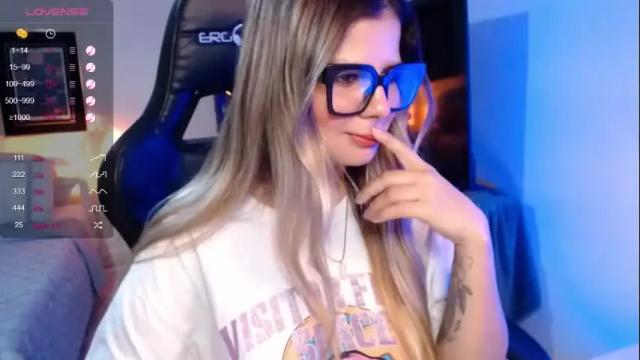 Image 10 of avrill_morgan Stream on Chaturbate on 1 month ago