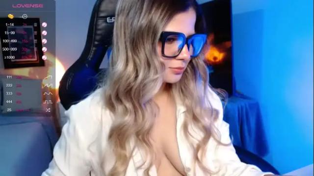 Image 4 of avrill_morgan Stream on Chaturbate on 1 month ago