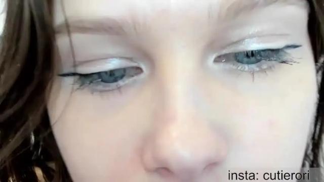 Image 8 of avrora_deis Stream on Chaturbate on 16 months ago
