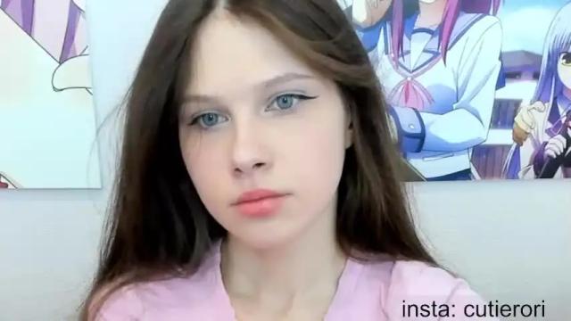 Image 6 of avrora_deis Stream on Chaturbate on 15 months ago