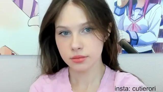 Image 8 of avrora_deis Stream on Chaturbate on 15 months ago