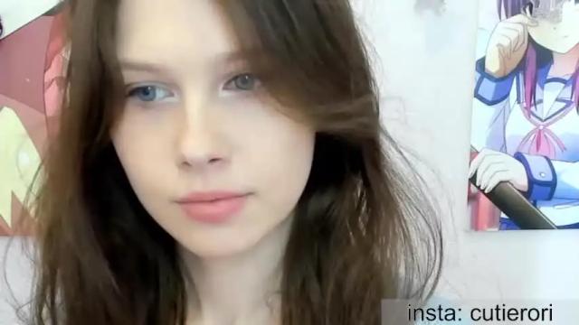 Image 3 of avrora_deis Stream on Chaturbate on 15 months ago