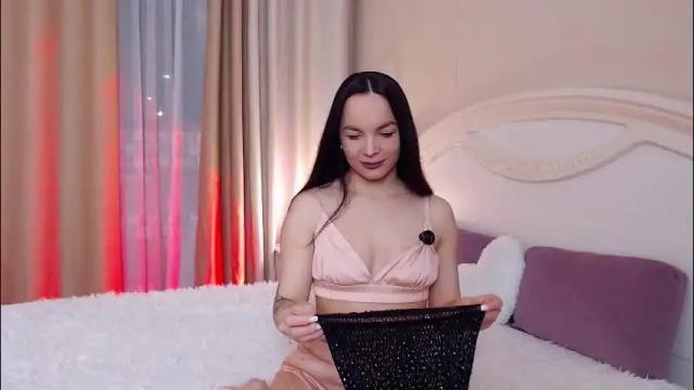 Image 3 of avrora_lew_ Stream on Chaturbate on 2 months ago