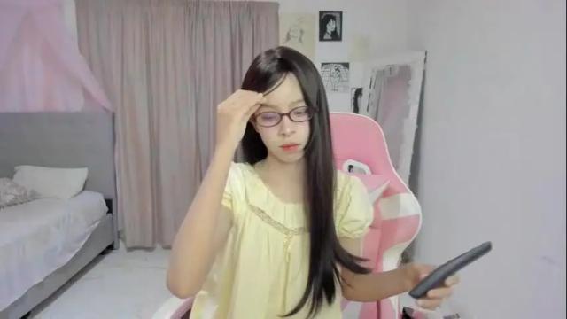 Image 3 of awa_katy Stream on Chaturbate on 7 months ago