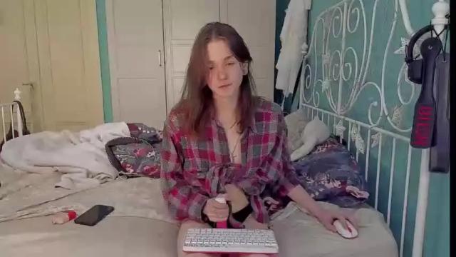 Image 4 of awlora Stream on Chaturbate on 19 months ago