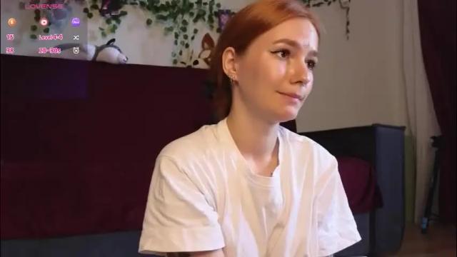 Image 11 of aww_burn Stream on Chaturbate on 2 months ago