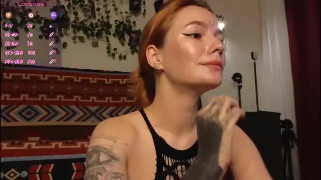 Image 3 of aww_burn Stream on Chaturbate on 1 month ago