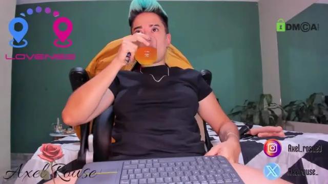 Image 8 of axel_rouse1 Stream on Chaturbate on 15 months ago