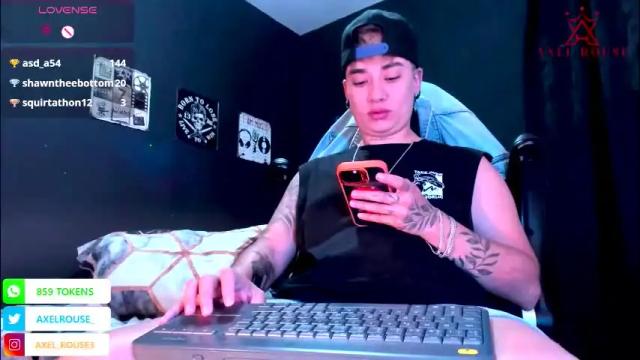Image 7 of axel_rouse1 Stream on Chaturbate on 1 month ago