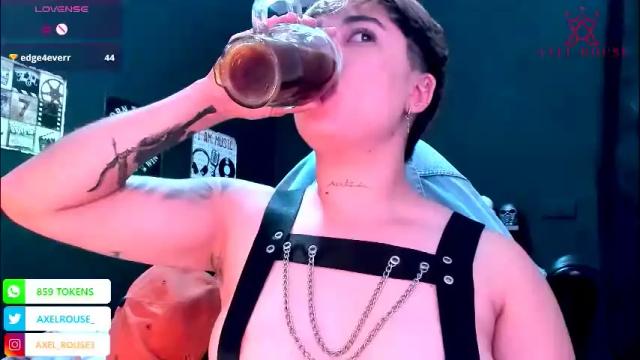 Image 10 of axel_rouse1 Stream on Chaturbate on 22 days ago