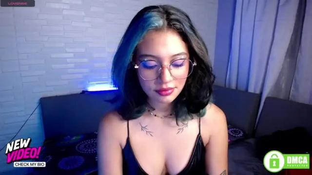 Thumbnail 3, axga_rainbow's Stream at Chaturbate, 25 months ago