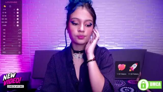 Image 7 of axga_rainbow Stream on Chaturbate on 25 months ago