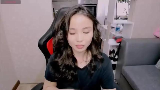 Image 8 of aya_moon Stream on Chaturbate on 19 days ago