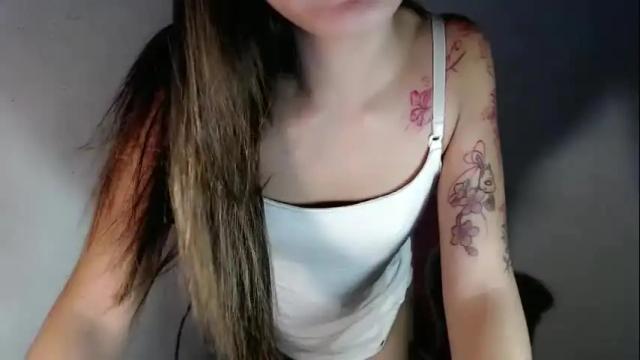 Image 6 of ayalvrs18 Stream on Chaturbate on 22 days ago