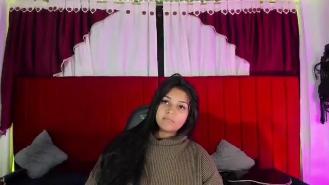 Image 4 of ayellen_bhullar Stream on Chaturbate on 17 months ago