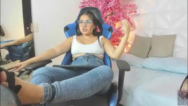 Image 7 of ayla13_ Stream on Chaturbate on 2 months ago