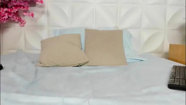 Image 7 of ayla13_ Stream on Chaturbate on 1 month ago