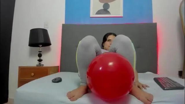 Image 10 of ayla13_ Stream on Chaturbate on 1 month ago