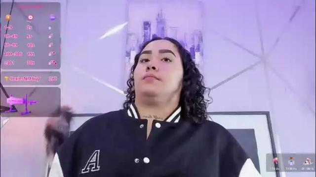 Image 4 of ayla_martinez Stream on Chaturbate on 1 month ago