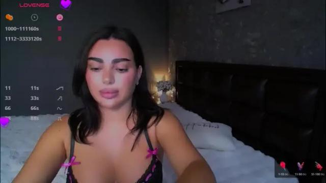 Image 2 of aylademir Stream on Chaturbate on 4 months ago
