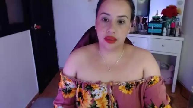 Image 2 of aylaislem Stream on Chaturbate on 14 months ago