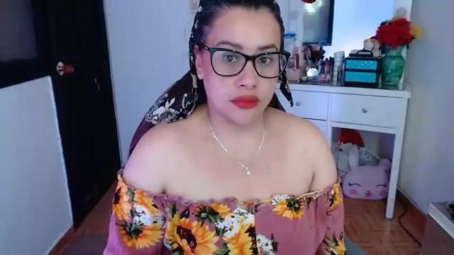 Image 8 of aylaislem Stream on Chaturbate on 13 months ago
