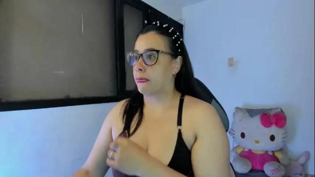 Image 3 of aylaislem Stream on Chaturbate on 22 days ago