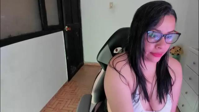Image 3 of aylaislem Stream on Chaturbate on 2 months ago